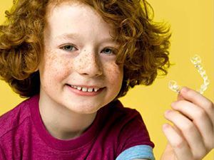 Invisalign First Treatment (Clear aligner Invisalign treatment applied to children aged 7-10)